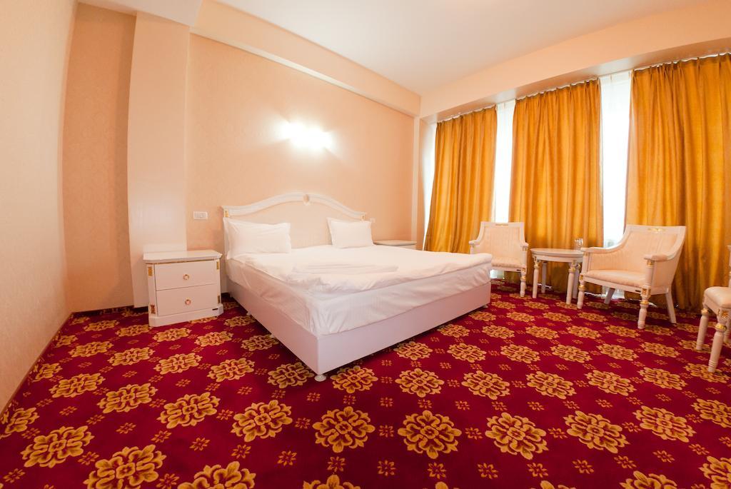 Hotel Complex Aristrocratos Mamaia Habitación foto